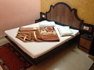 Hotel Arya
